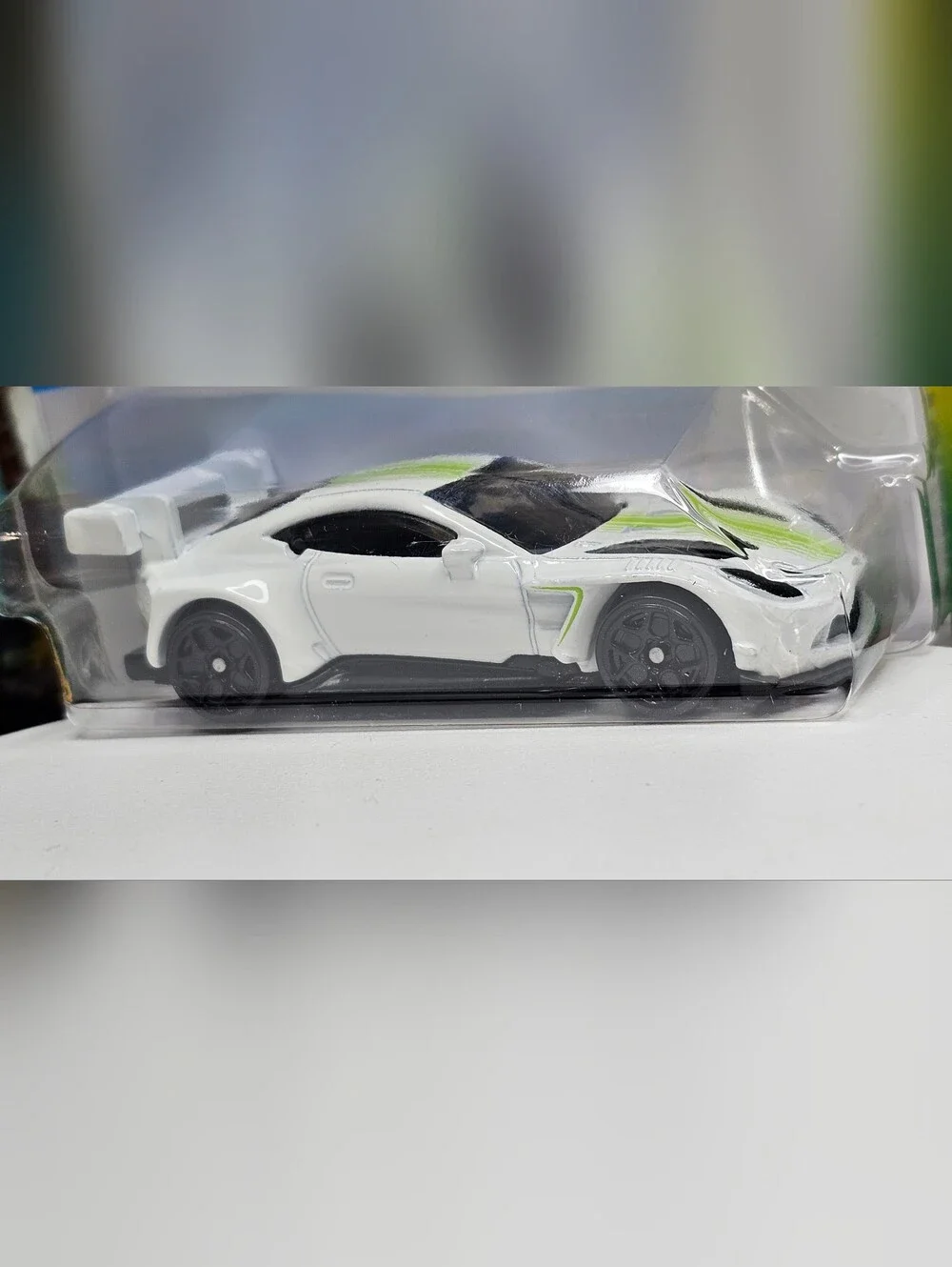 Hot Wheels 2024 Aston Martin Vantage GT3